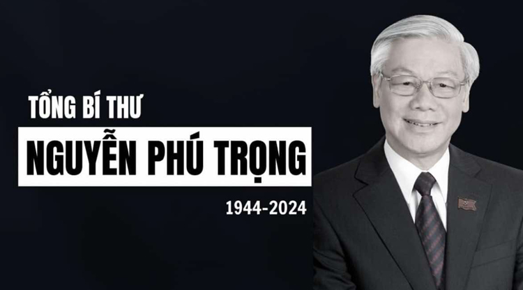 Sáng 25/7/2024, Tang lễ đồng chí Nguyễn Phú Trọng, Tổng Bí thư Ban Chấp hành Trung ương Đảng Cộng sản Việt Nam được tổ chức trọng thể theo nghi thức Quốc tang. Lễ viếng đồng chí Nguyễn Phú Trọng bắt đầu từ 7h00 ngày 25/7 đến 22 giờ và ngày mai 26/7, từ 7 giờ đến 13 giờ, được tổ chức đồng thời tại Nhà tang lễ Quốc gia số 5 Trần Thánh Tông, thành phố Hà Nội; Hội trường Thống Nhất, Thành phố Hồ Chí Minh và tại quê nhà xã Đông Hội, huyện Đông Anh, thành phố Hà Nội. Lễ viếng Tổng Bí Thư Nguyễn Phú Trọng. Nguồn: TTXVN Tang lễ đồng chí Nguyễn Phú Trọng, Tổng Bí thư Ban Chấp hành Trung ương Đảng Cộng sản Việt Nam được tổ chức theo nghi thức Quốc tang. Linh cữu đồng chí Nguyễn Phú Trọng được quàn tại Nhà tang lễ Quốc gia số 5 Trần Thánh Tông, thành phố Hà Nội. Lễ viếng đồng chí Nguyễn Phú Trọng được tổ chức tại Nhà tang lễ Quốc gia số 5 Trần Thánh Tông, thành phố Hà Nội, bắt đầu từ 7 giờ đến 22 giờ ngày 25 tháng 7 năm 2024 và từ 7 giờ đến 13 giờ ngày 26 tháng 7 năm 2024. Lễ truy điệu đồng chí Nguyễn Phú Trọng được tổ chức lúc 13 giờ ngày 26 tháng 7 tại Nhà tang lễ Quốc gia số 5 Trần Thánh Tông, thành phố Hà Nội. Lễ an táng lúc 15 giờ cùng ngày tại Nghĩa trang Mai Dịch, thành phố Hà Nội. Lễ viếng, Lễ truy điệu đồng chí Nguyễn Phú Trọng được tổ chức cùng thời gian trên tại Hội trường Thống Nhất, Thành phố Hồ Chí Minh và tại quê nhà xã Đông Hội, huyện Đông Anh, thành phố Hà Nội. Chủ tịch Quốc hội Trần Thanh Mẫn ghi sổ tang Chủ tịch Quốc hội Trần Thanh Mẫn ghi sổ tang. Ảnh: TTXVN Trong niềm xúc động, Ủy viên Bộ Chính trị, Chủ tịch Quốc hội Trần Thanh Mẫn viết: “Vô cùng tiếc thương đồng chí Tổng Bí thư Nguyễn Phú Trọng - Nhà lãnh đạo xuất sắc, có uy tín lớn của Đảng, Nhà nước và nhân dân ta; Người cộng sản kiên trung, mẫu mực, trọn đời vì Đảng, vì nước, vì dân. Đồng chí đã dành thời gian, công sức, trí tuệ đối với vấn đề đổi mới tổ chức, nâng cao hiệu quả hoạt động của Quốc hội; có định hướng quan trọng để đáp ứng tốt nhất yêu cầu, nhiệm vụ chính trị của đất nước và kỳ vọng, tin tưởng của cử tri, nhân dân cả nước. Đồng chí mất đi là tổn thất to lớn đối với Đảng, Nhà nước và nhân dân ta, để lại niềm tiếc thương vô hạn đối với đồng chí, đồng bào, gia quyến và bạn bè quốc tế.  Xin kính cẩn nghiêng mình trước anh linh đồng chí; nguyện tiếp tục đi theo con đường cách mạng mà Đảng, Bác Hồ, các thế hệ đi trước và đồng chí đã lựa chọn. Trước nỗi đau thương mất mát vô cùng to lớn này, xin gửi đến gia quyến lời chia buồn sâu sắc nhất. Xin vĩnh biệt đồng chí Tổng Bí thư Nguyễn Phú Trọng kính mến!” Chủ tịch nước Tô Lâm: Tổng bí thư Nguyễn Phú Trọng 'mãi lưu danh lịch sử'  Chủ tịch nước Tô Lâm đặt tay lên linh cữu phủ Quốc kỳ, tiễn biệt Tổng bí thư Nguyễn Phú Trọng. Ảnh: TTXVN Ghi sổ tang, Chủ tịch nước Tô Lâm bày tỏ: "Vô cùng thương tiếc đồng chí Tổng Bí thư Nguyễn Phú Trọng - Người con yêu quý của dân tộc Việt Nam, Nhà lãnh đạo đặc biệt xuất sắc, người đảng viên cộng sản kiên trung, một tấm gương sáng ngời không ngừng học tập, làm theo tư tưởng, đạo đức, phong cách Hồ Chí Minh, có uy tín lớn của Đảng, Nhà nước và nhân dân ta, người bạn lớn của nhân dân thế giới; người đã dành trọn cuộc đời, tận tâm, tận lực, tận hiến cho đất nước, cho Đảng, cho Nhân dân; có nhiều công lao và cống hiến to lớn cho sự nghiệp cách mạng của Đảng và dân tộc, cho phong trào cộng sản quốc tế và duy trì hòa bình, ổn định, phát triển trong khu vực và trên thế giới". Chủ tịch nước viết trong sổ tang. Ảnh: TTXVN tiec thuong tong bi thu